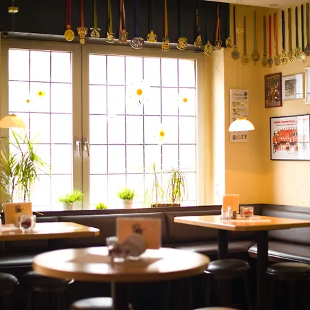 Hotel Schütze Superior 2*