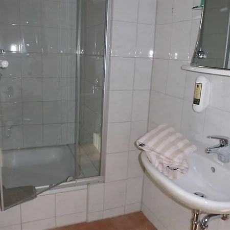 Schuetze Superior 호텔 2*