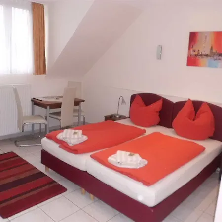 Schuetze Superior 호텔 2*