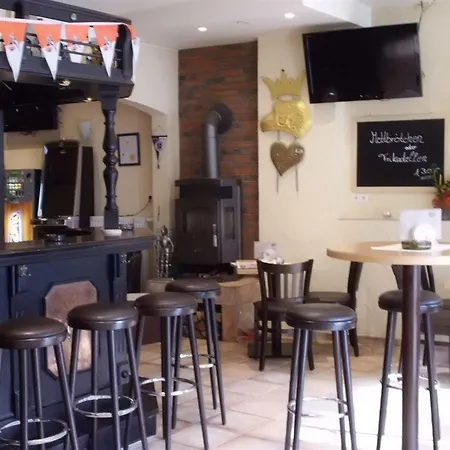 Schütze Superior 2* Hürth