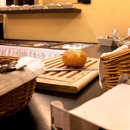 Schütze Superior Hotel