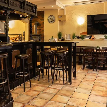 Schuetze Superior 호텔 2*