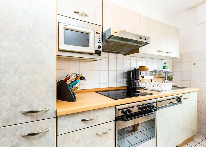 Schuetze Superior Hürth